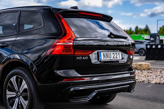 Volvo XC60 9 of 30