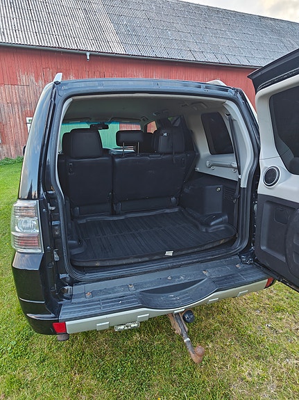 Mitsubishi Pajero 5 of 6