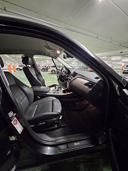 BMW X3 9 of 10