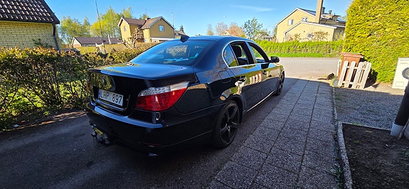 BMW 520i 9 of 12