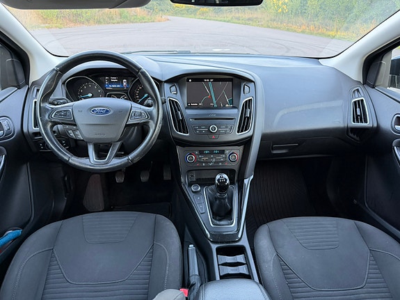 Ford Focus 8 of 11