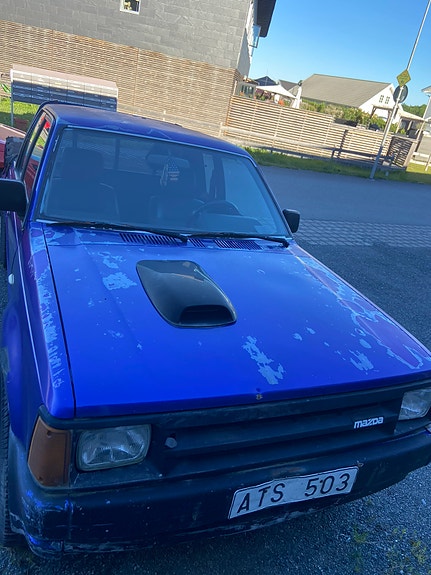 Mazda B2600 2 of 3
