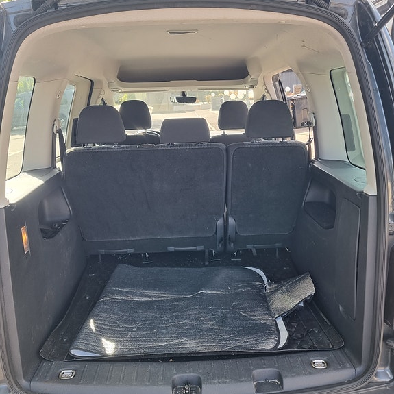 Volkswagen Caddy 8 of 8