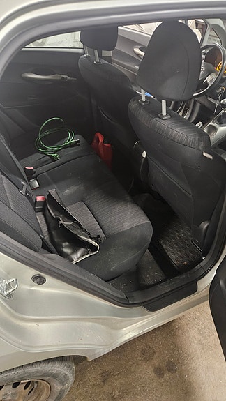 Toyota Auris 9 of 14