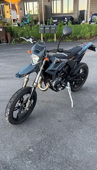 Beta RR50 special edition x 2 of 5