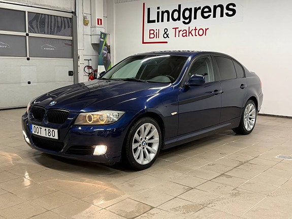 BMW 318d 2 of 12
