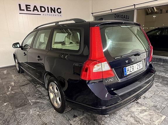 Volvo V70 2 of 19