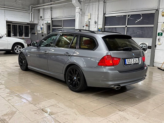 BMW 320d 3 of 12