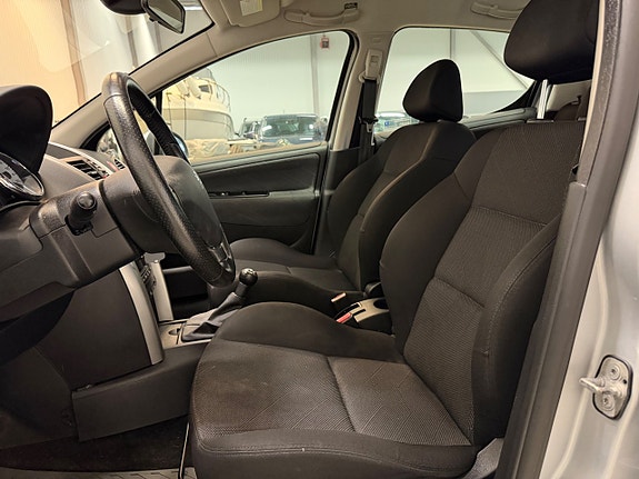 Peugeot 207 7 of 12