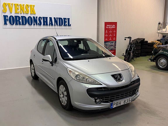 Peugeot 207 3 of 12