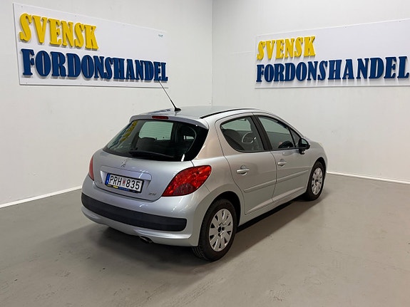 Peugeot 207 4 of 12