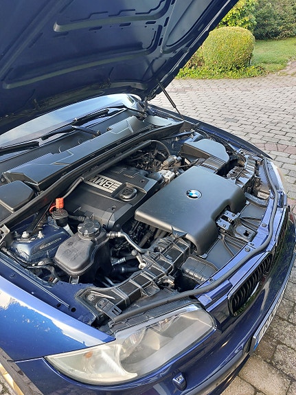 BMW 116i 4 of 9