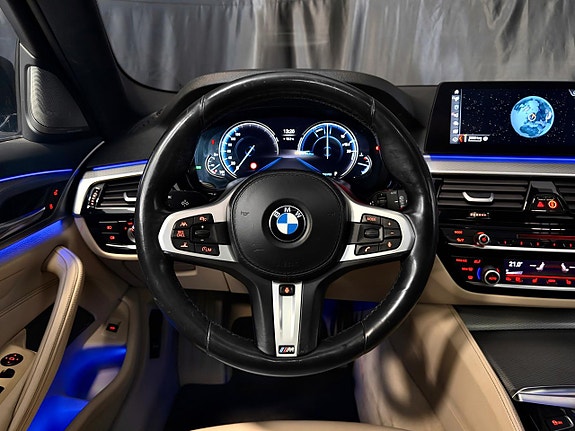 BMW 540i 21 of 30