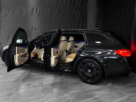 BMW 540i 8 of 30