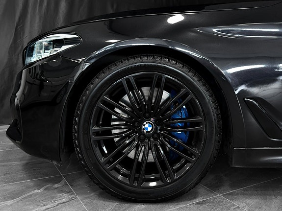 BMW 540i 9 of 30