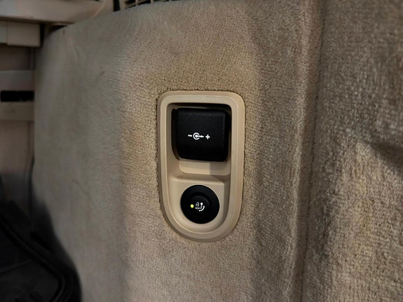 BMW 540i 16 of 30