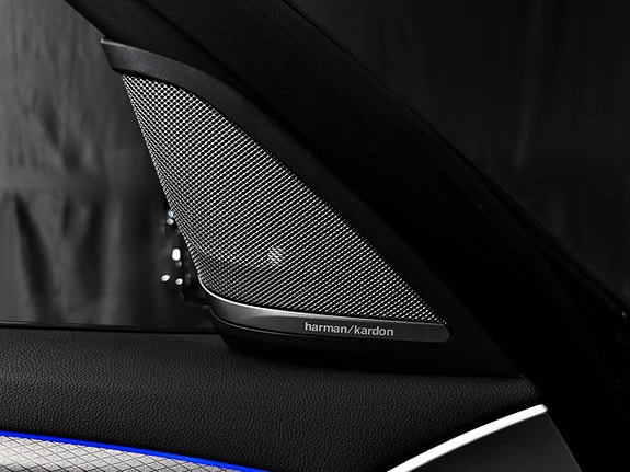 BMW 540i 18 of 30
