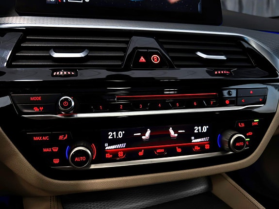 BMW 540i 27 of 30