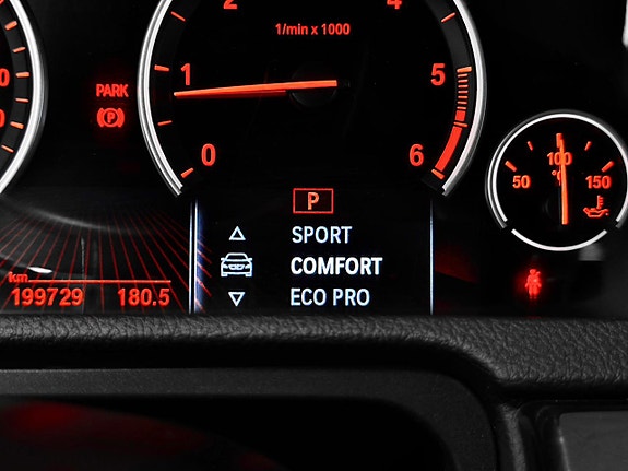 BMW 520d 24 of 30