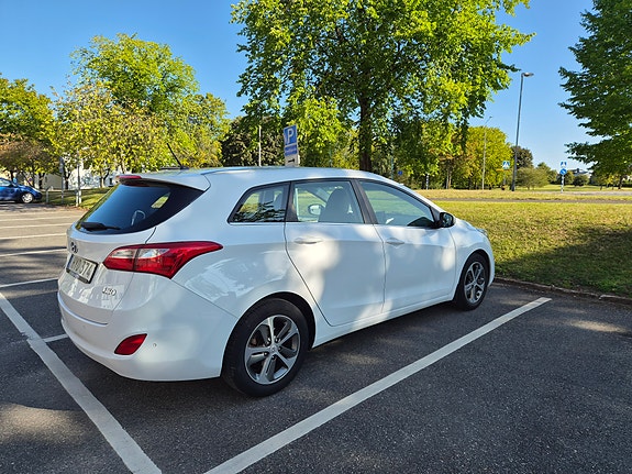 Hyundai i30 3 of 11
