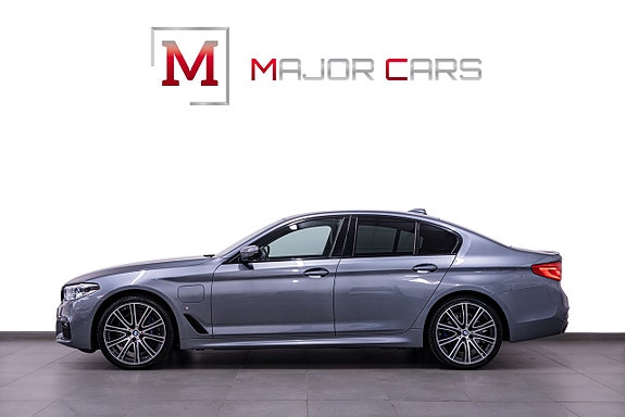 BMW 530e 3 of 27