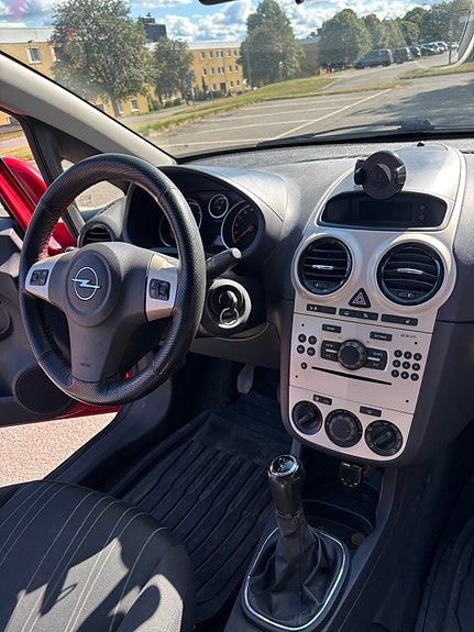 Opel Corsa 7 of 8