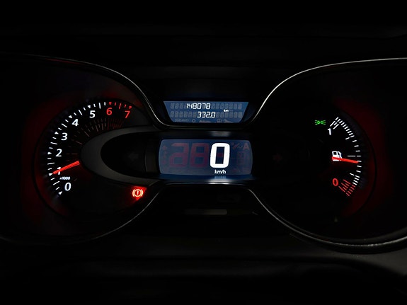 Renault Captur 19 of 28
