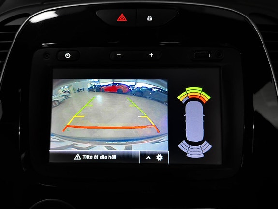 Renault Captur 26 of 28