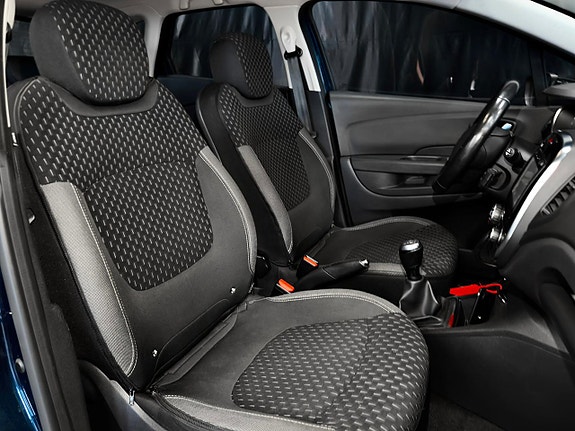 Renault Captur 27 of 28