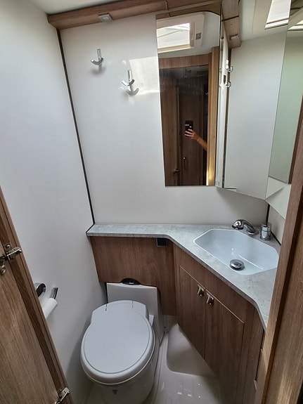 KABE Classic 560 GLE KS 11 of 28