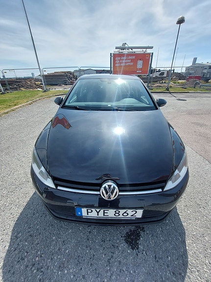 Volkswagen Golf VII 2 of 15