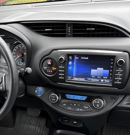 Toyota Yaris 6 of 6