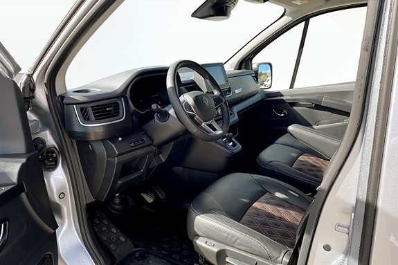 Renault Trafic 8 of 14