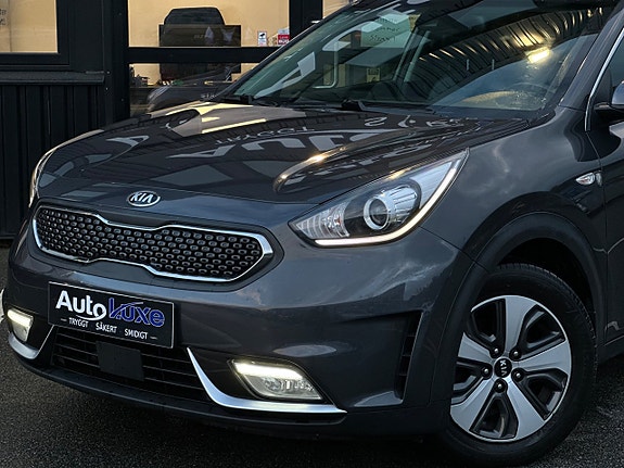Kia Niro 2 of 27