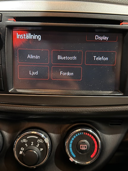 Toyota Yaris 10 of 10