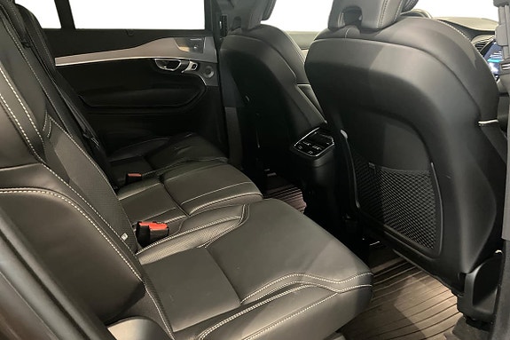 Volvo XC90 9 of 22