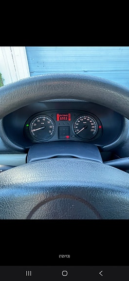 Renault Clio 3 of 12