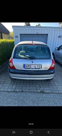 Renault Clio 10 of 12