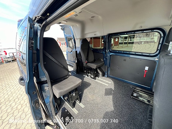 Ford Transit Custom 11 of 30