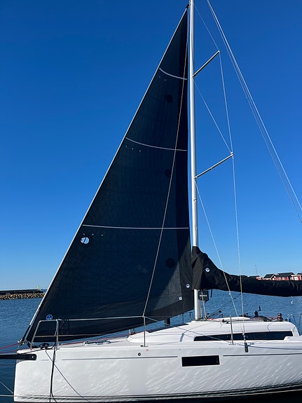 Beneteau First 30 2 of 3