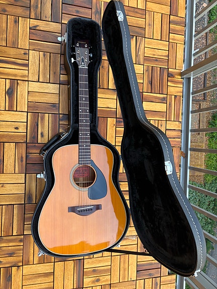 Yamaha FG180-50TH acoustic guitar