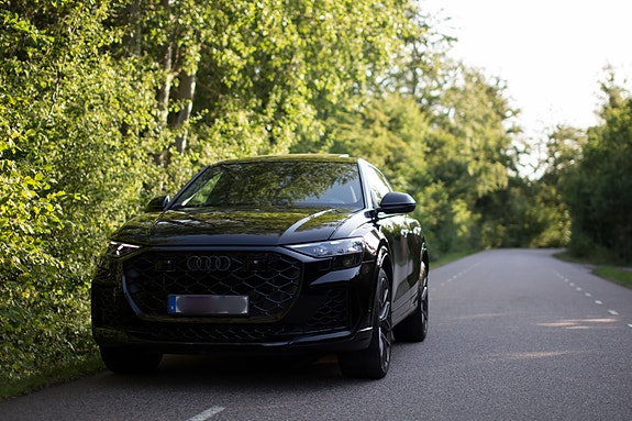 Audi RS Q8 3 of 9