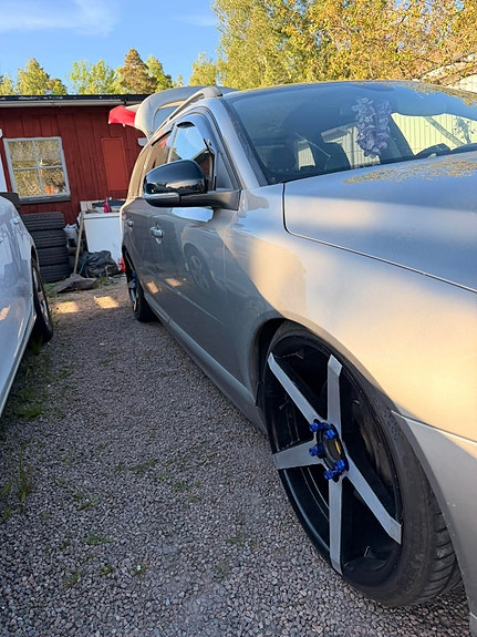 Volvo V70 6 of 10