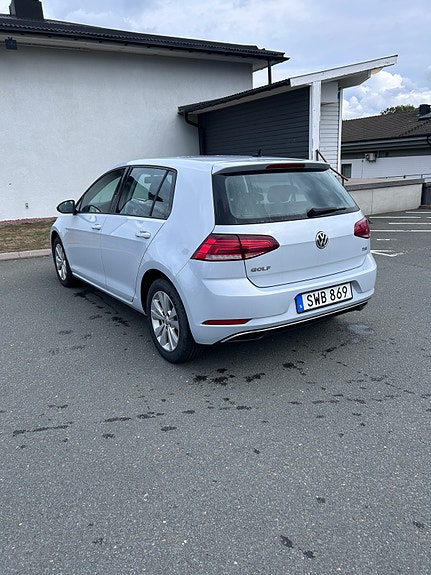 Volkswagen Golf VII 3 of 4