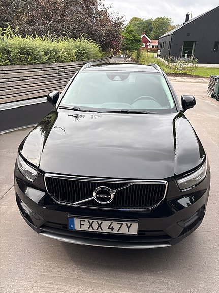 Volvo XC40 8 of 8