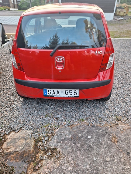 Hyundai i10 3 of 4