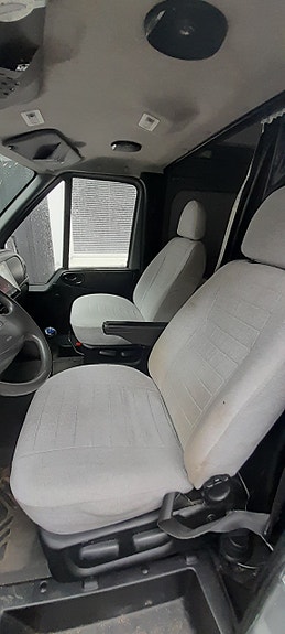 Ford Transit 9 of 10