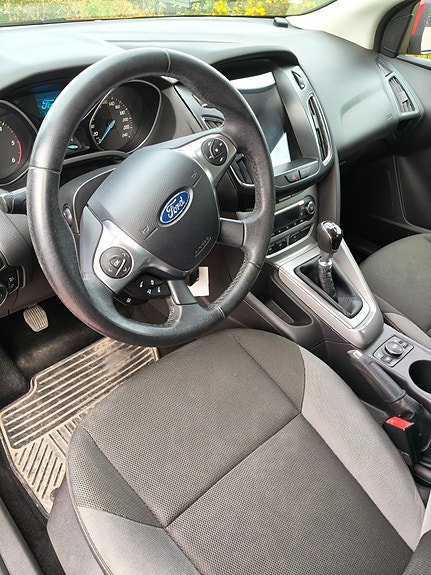 Ford Focus 3 of 6