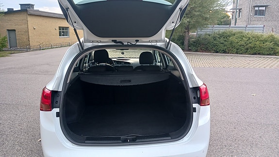 Kia Ceed 8 of 20
