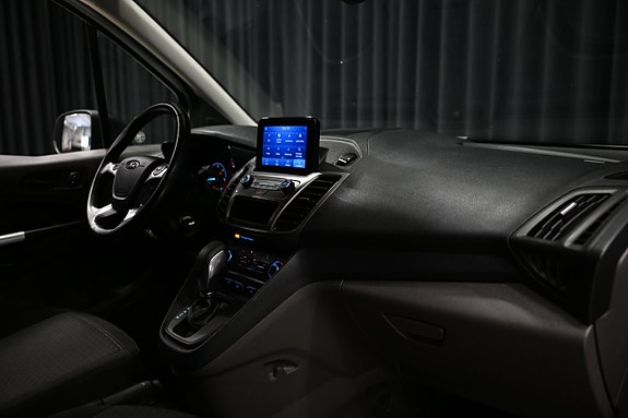 Ford Transit Connect 22 of 25